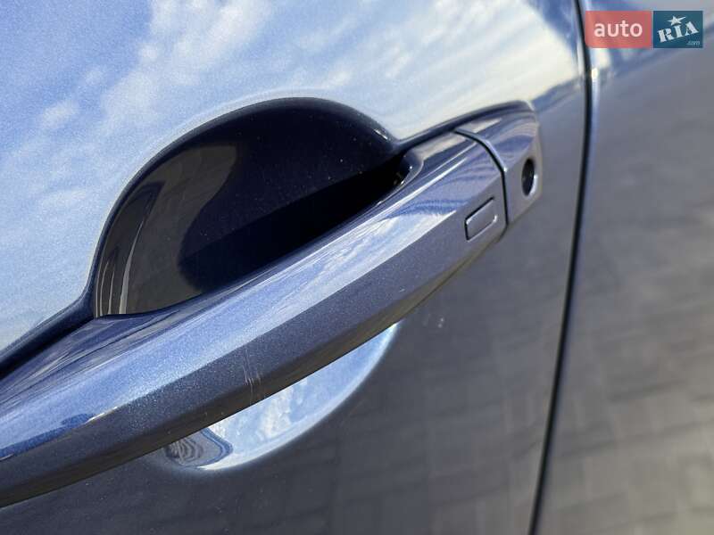 Позашляховик / Кросовер Nissan Rogue 2023 в Дніпрі