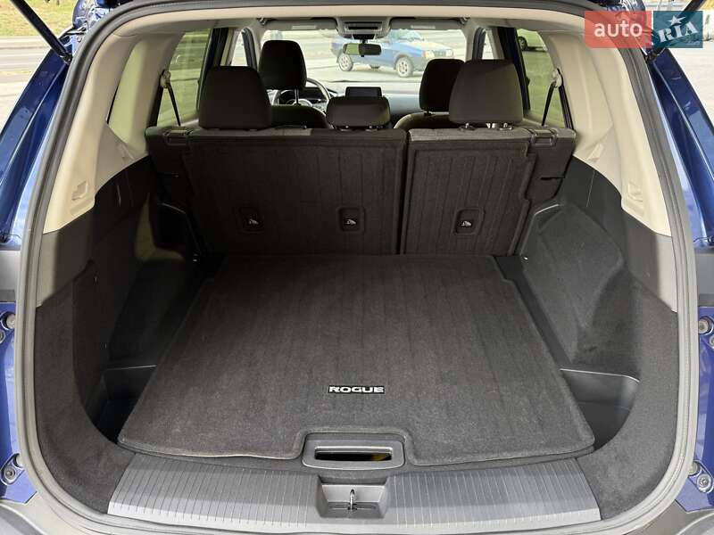Позашляховик / Кросовер Nissan Rogue 2023 в Дніпрі