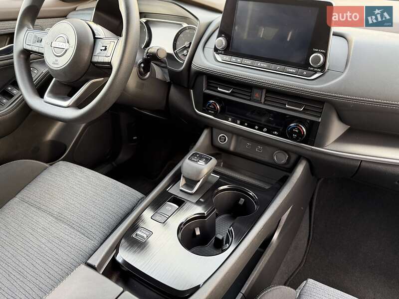 Позашляховик / Кросовер Nissan Rogue 2023 в Дніпрі