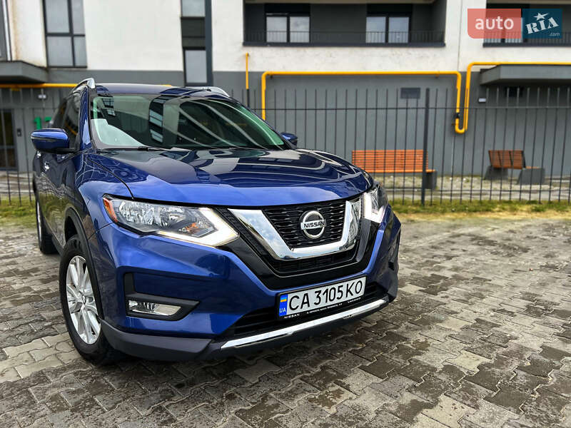 Позашляховик / Кросовер Nissan Rogue 2017 в Черкасах