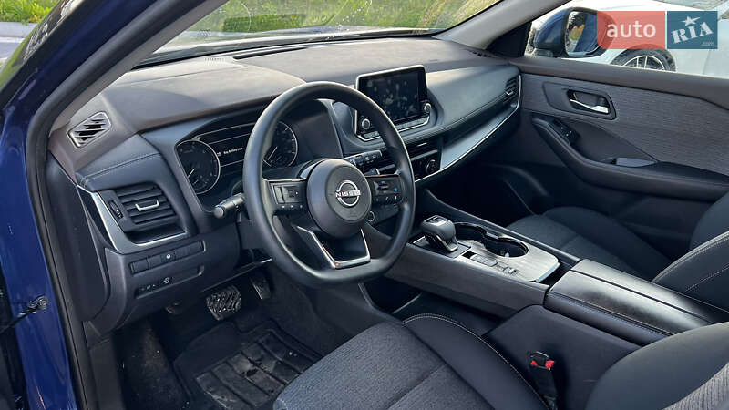 Позашляховик / Кросовер Nissan Rogue 2023 в Львові