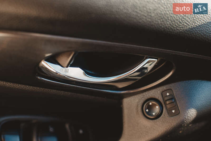 Позашляховик / Кросовер Nissan Rogue 2018 в Новояворівську фото 19 Позашляховик / Кросовер Nissan Rogue 2018 в Новояворівську