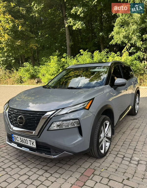 Внедорожник / Кроссовер Nissan Rogue 2021 в Львове