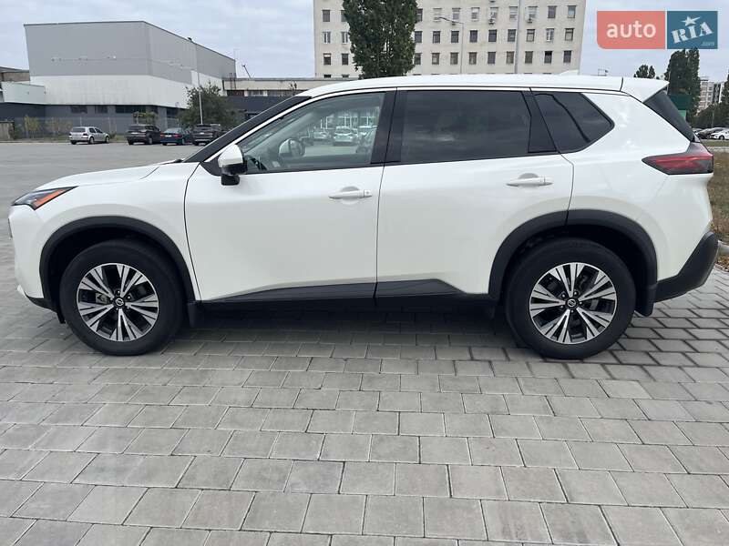 Внедорожник / Кроссовер Nissan Rogue 2021 в Черкассах