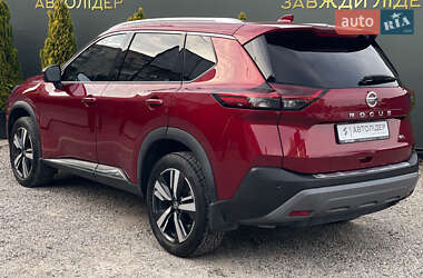 Внедорожник / Кроссовер Nissan Rogue 2021 в 