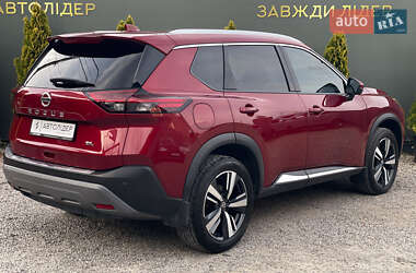 Внедорожник / Кроссовер Nissan Rogue 2021 в 