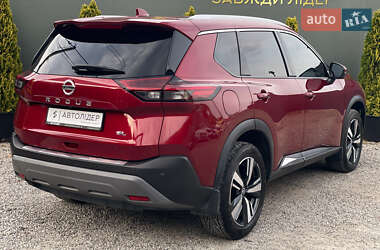 Внедорожник / Кроссовер Nissan Rogue 2021 в 