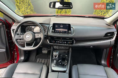 Внедорожник / Кроссовер Nissan Rogue 2021 в 