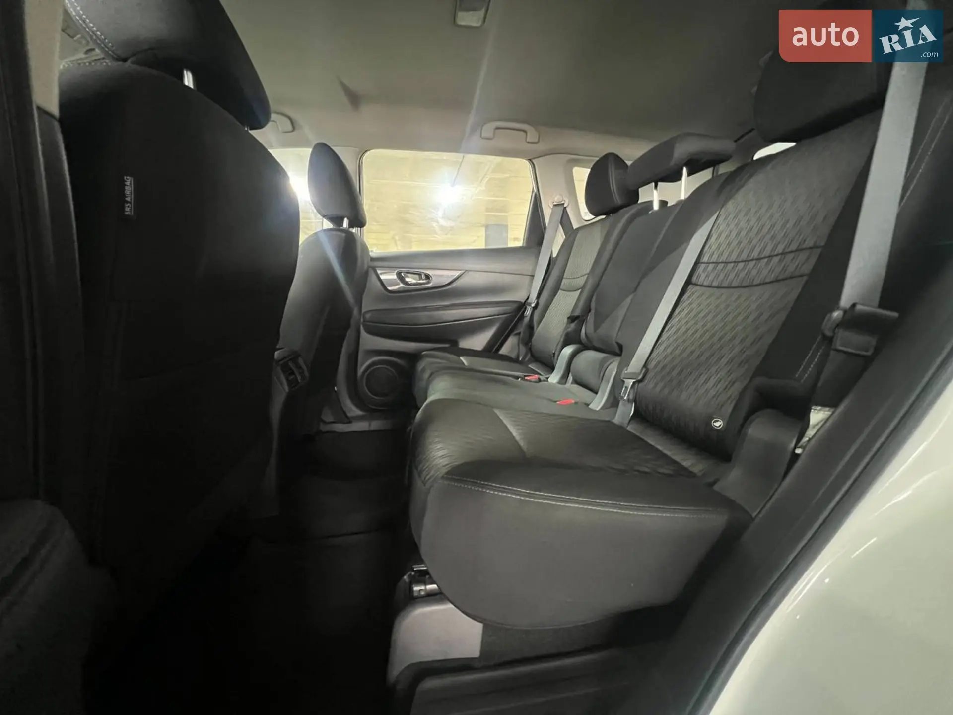 2018 Nissan Rogue - мініатюра 9