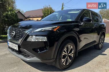 Внедорожник / Кроссовер Nissan Rogue 2023 в Киеве