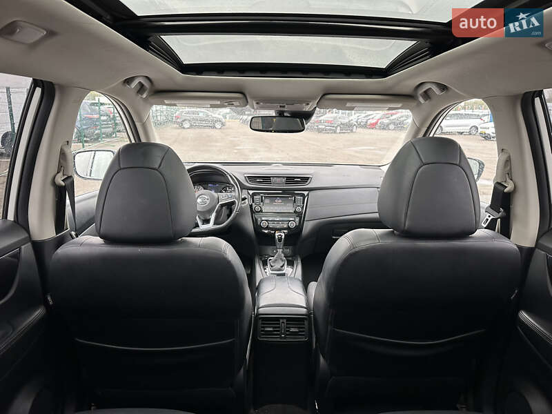 Позашляховик / Кросовер Nissan Rogue 2018 в Києві