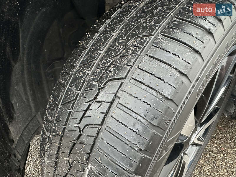 Позашляховик / Кросовер Nissan Rogue 2018 в Києві