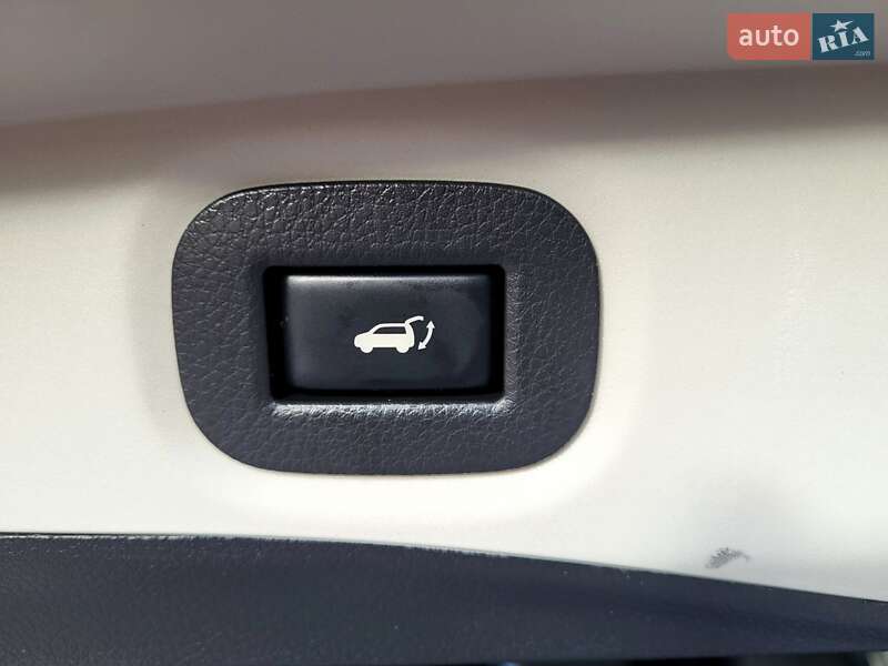 Позашляховик / Кросовер Nissan Rogue 2018 в Запоріжжі