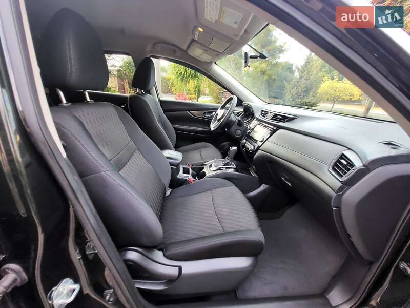 Позашляховик / Кросовер Nissan Rogue 2018 в Запоріжжі