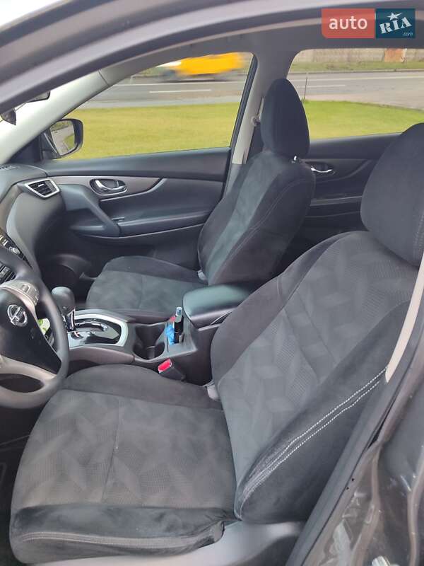 Позашляховик / Кросовер Nissan Rogue 2015 в Києві