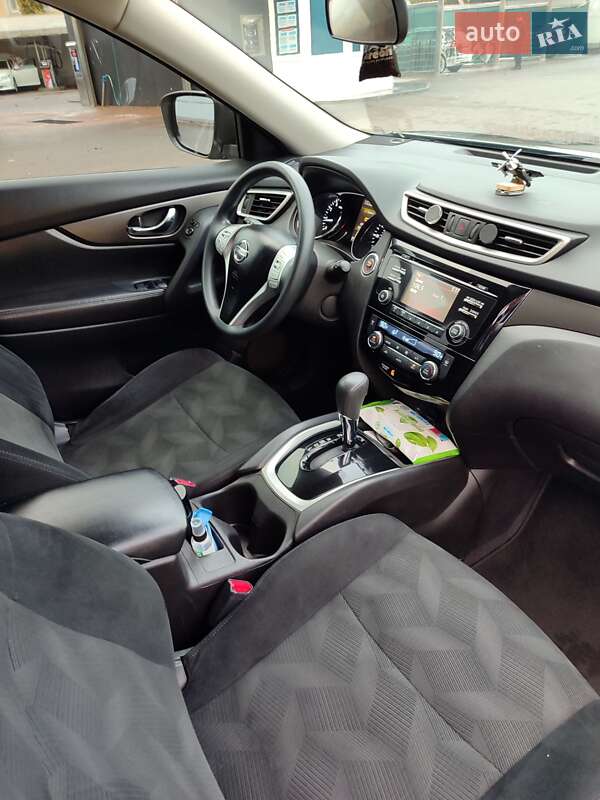 Позашляховик / Кросовер Nissan Rogue 2015 в Києві