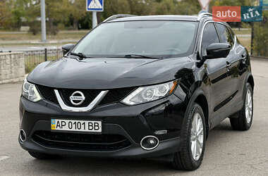 Внедорожник / Кроссовер Nissan Rogue 2017 в Запорожье