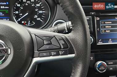Внедорожник / Кроссовер Nissan Rogue 2020 в 