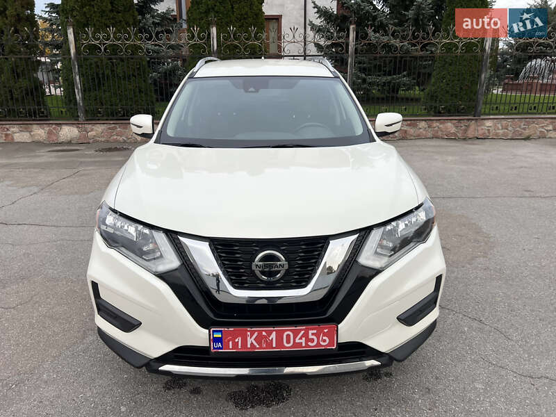 Внедорожник / Кроссовер Nissan Rogue 2019 в Киеве