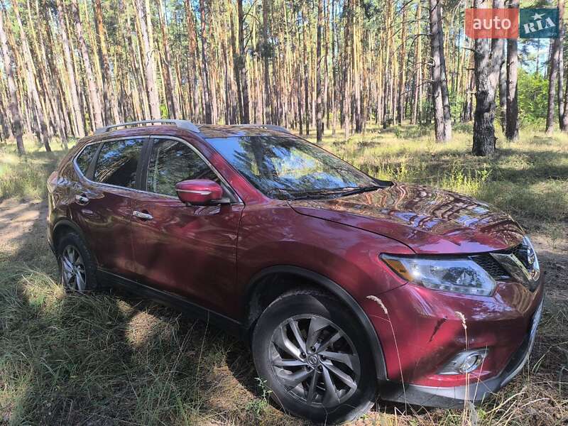 Позашляховик / Кросовер Nissan Rogue 2015 в Кременчуці