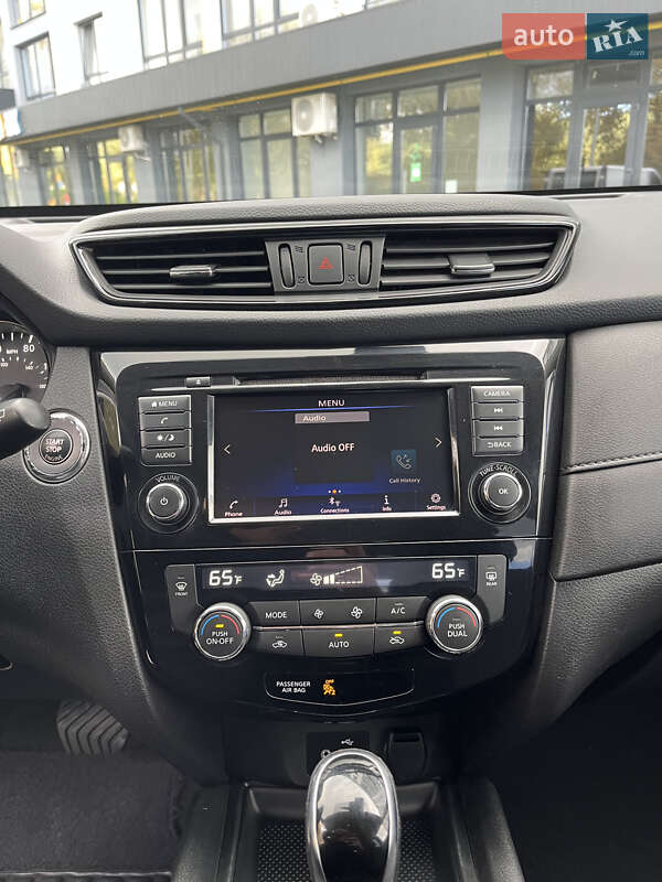 Внедорожник / Кроссовер Nissan Rogue 2019 в Львове