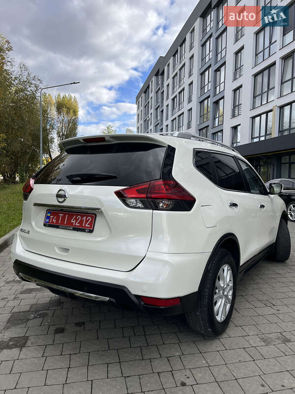Внедорожник / Кроссовер Nissan Rogue 2019 в Львове