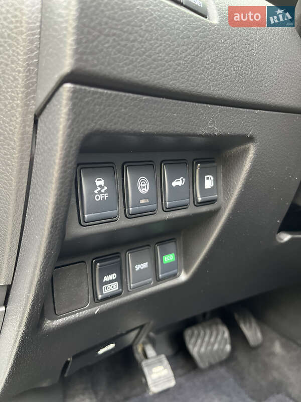 Внедорожник / Кроссовер Nissan Rogue 2019 в Львове