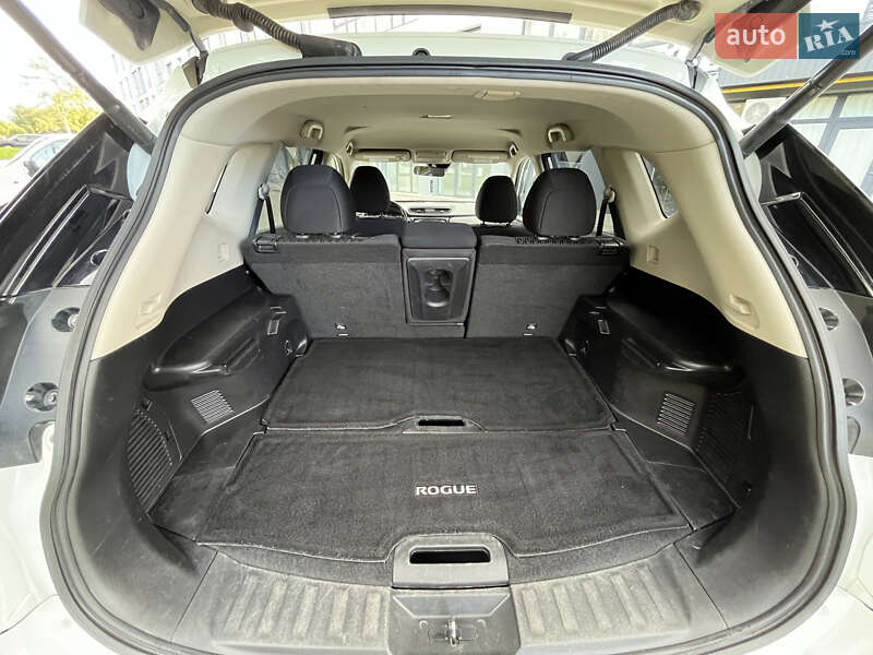 Внедорожник / Кроссовер Nissan Rogue 2019 в Львове