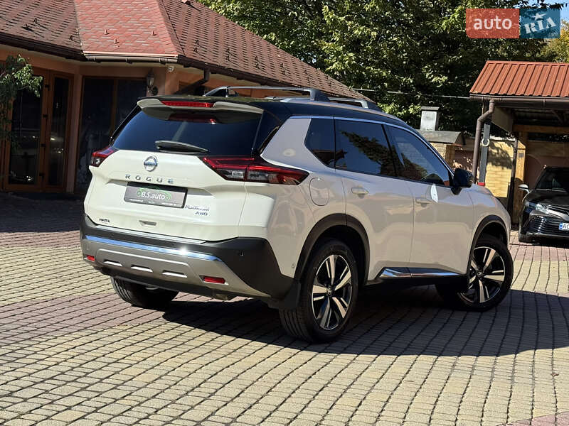 Внедорожник / Кроссовер Nissan Rogue 2021 в Мукачево