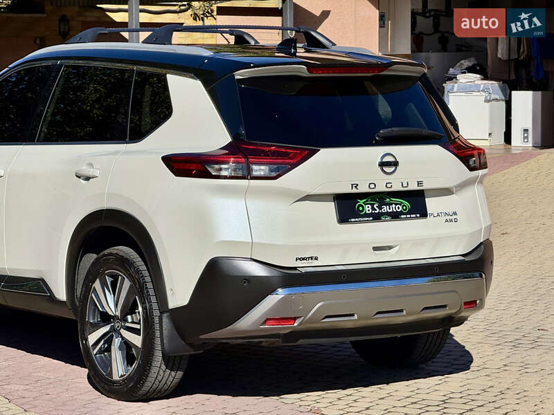 Внедорожник / Кроссовер Nissan Rogue 2021 в Мукачево