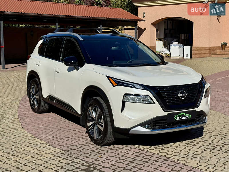 Внедорожник / Кроссовер Nissan Rogue 2021 в Мукачево