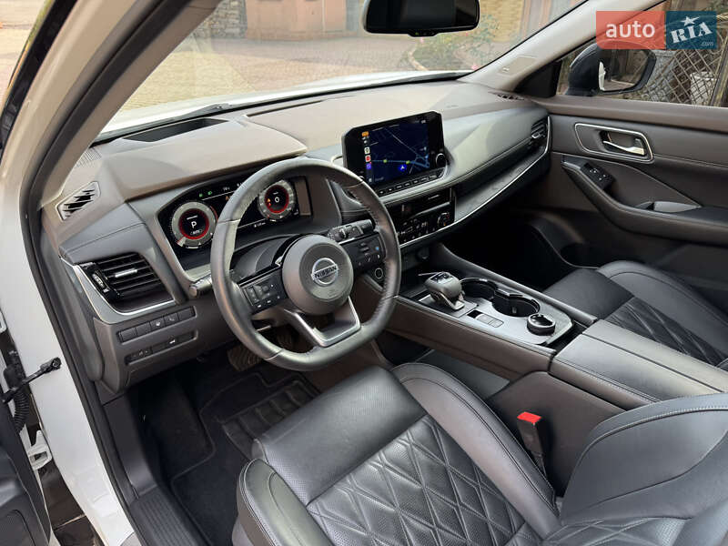 Внедорожник / Кроссовер Nissan Rogue 2021 в Мукачево