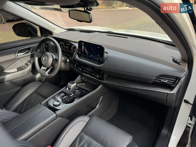 Внедорожник / Кроссовер Nissan Rogue 2021 в Мукачево