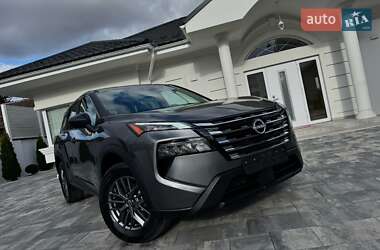 Внедорожник / Кроссовер Nissan Rogue 2024 в Киеве