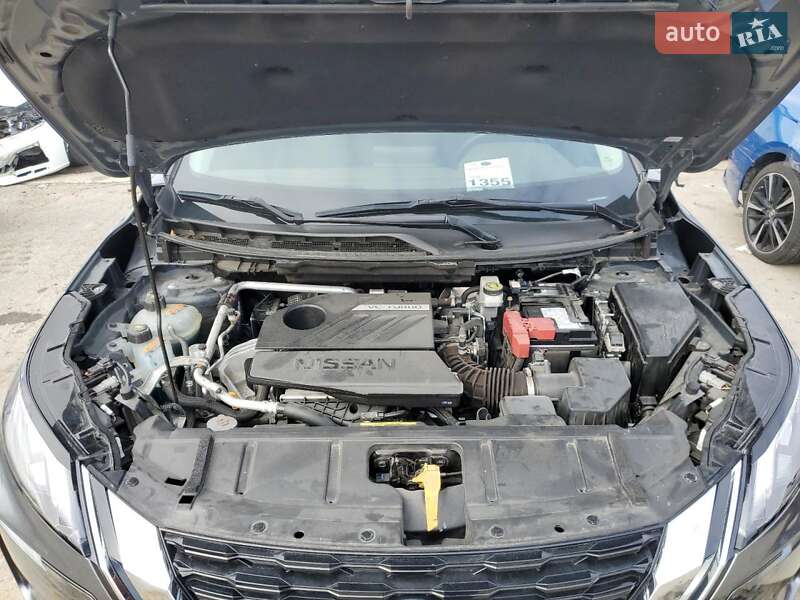 Внедорожник / Кроссовер Nissan Rogue 2022 в Одессе