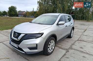 Внедорожник / Кроссовер Nissan Rogue 2018 в Киеве