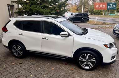Позашляховик / Кросовер Nissan Rogue 2017 в Харкові