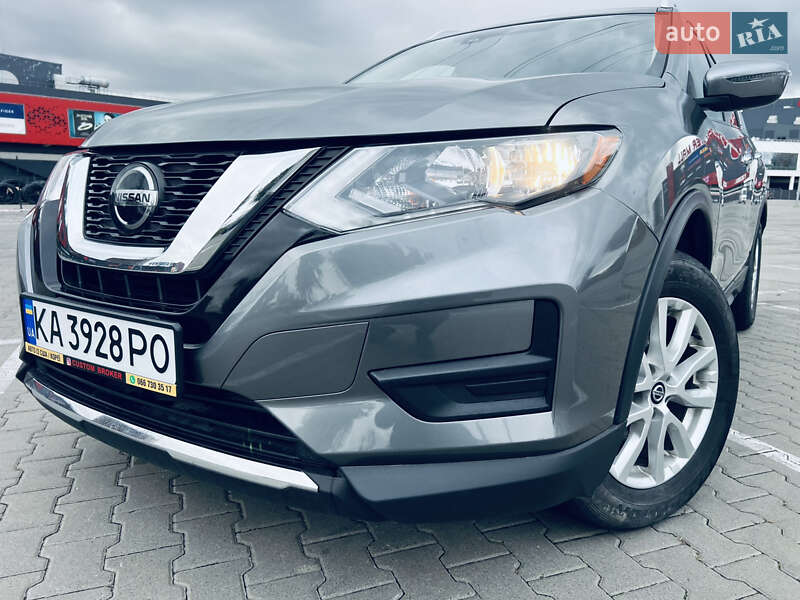 Внедорожник / Кроссовер Nissan Rogue 2019 в 