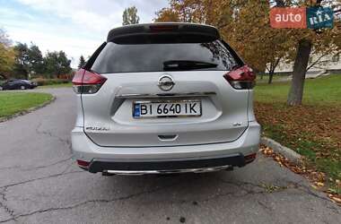 Внедорожник / Кроссовер Nissan Rogue 2019 в 