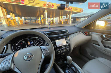 Внедорожник / Кроссовер Nissan Rogue 2014 в 