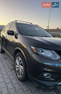 Внедорожник / Кроссовер Nissan Rogue 2014 в 