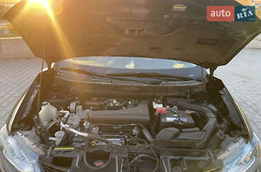 Внедорожник / Кроссовер Nissan Rogue 2014 в 