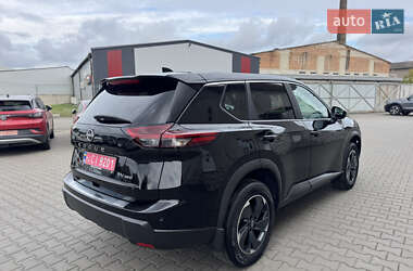 Внедорожник / Кроссовер Nissan Rogue 2024 в 
