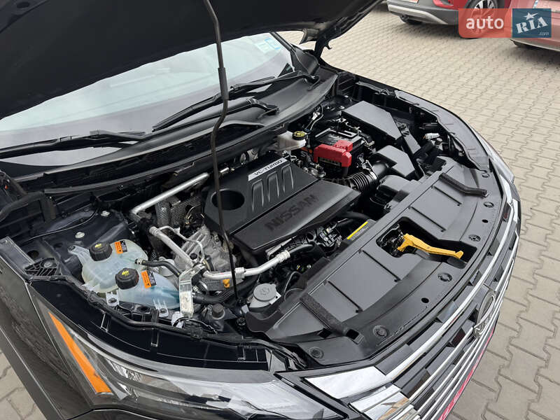 Внедорожник / Кроссовер Nissan Rogue 2024 в Луцке