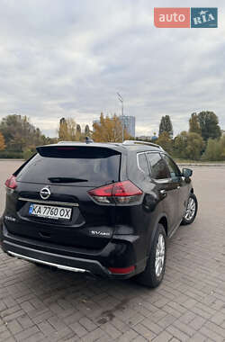 Внедорожник / Кроссовер Nissan Rogue 2018 в 
