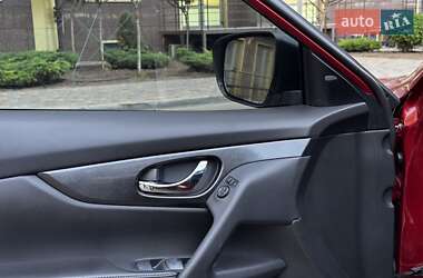 Внедорожник / Кроссовер Nissan Rogue 2014 в 