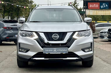 Внедорожник / Кроссовер Nissan Rogue 2018 в 