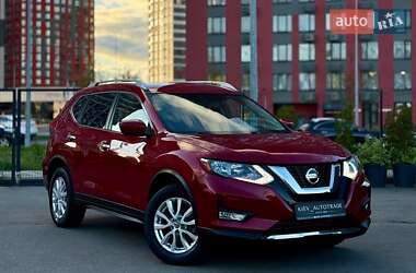 Внедорожник / Кроссовер Nissan Rogue 2016 в Киеве