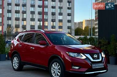 Внедорожник / Кроссовер Nissan Rogue 2016 в 