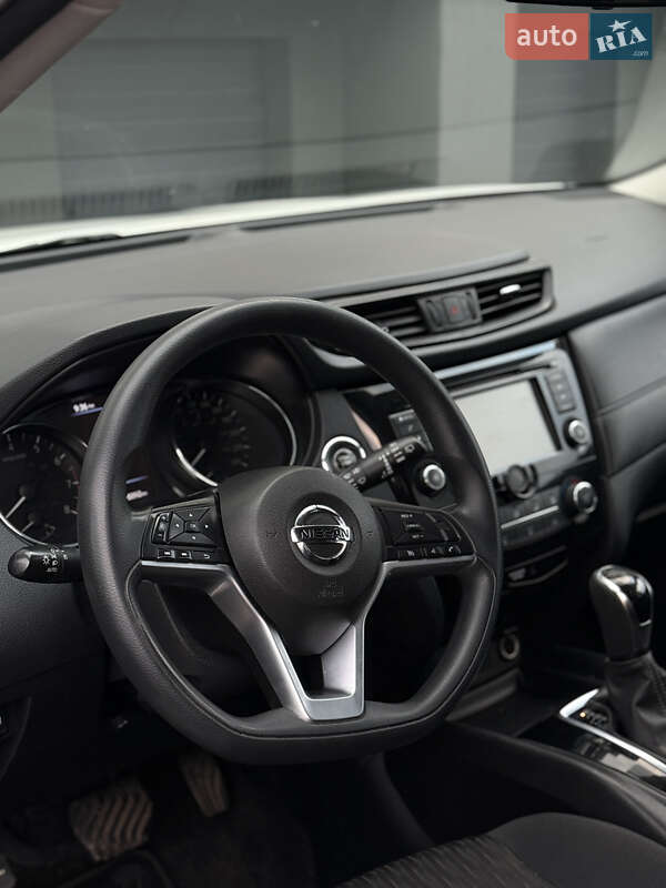 Внедорожник / Кроссовер Nissan Rogue 2018 в Ровно фото 9 Внедорожник / Кроссовер Nissan Rogue 2018 в Ровно
